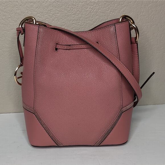 Michael Kors Dusty Pink Rose Pebbled Leather Bucket Crossbody Bag Valentine - Picture 8 of 16